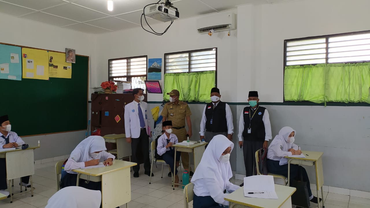 Bapak Zulfakhri Ahmadi S.Sos melaksanakan Kunjungan Pembelajaran Tatap Muka Di beberapa Sekolah Menengah Pertama di Medan Johor